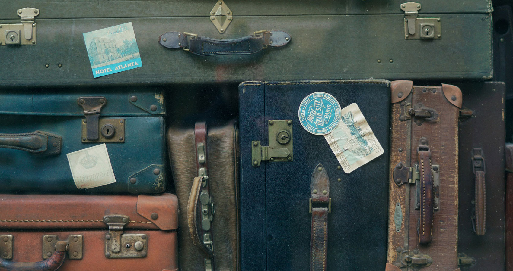 Suitcases, a short story written by Mary Ellen Gambutti at Spillwords.com