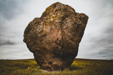 Lay Under This Rock, micropoetry written by Lucy at Spillwords.com