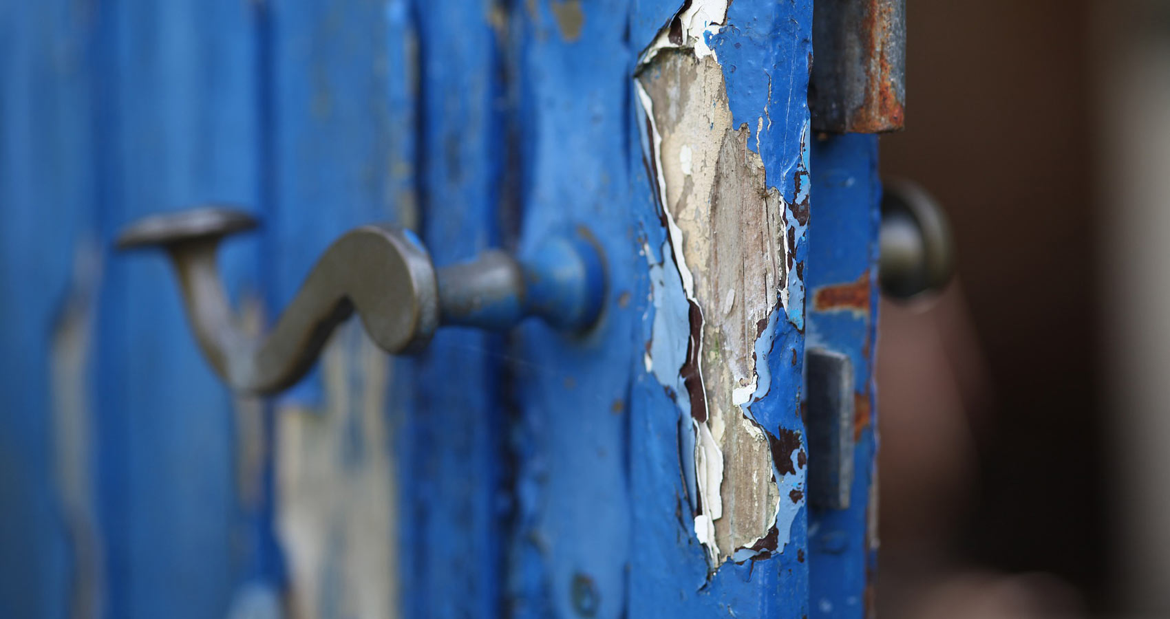 Leaving Blue Doors, poetry by Joni Caggiano at Spillwords.com