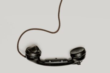The Fall of A Phone, a poem by Minu Jasdanwala at Spillwords.com