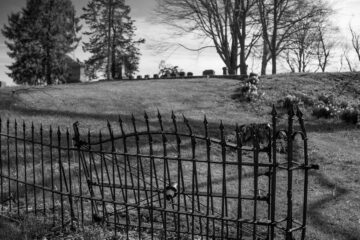 Unmarked Grave, a poem by Puneet Agarwal at Spillwords.com
