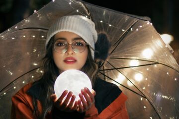 La Lune, a French poem written by Bhavya Prabhakar at Spillwords.com