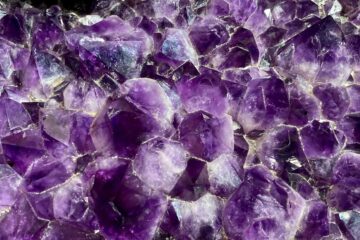 Amethyst Bed, poetry by Angel Edwards at Spillwords.com
