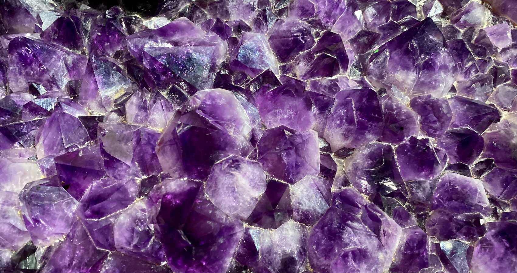Amethyst Bed, poetry by Angel Edwards at Spillwords.com