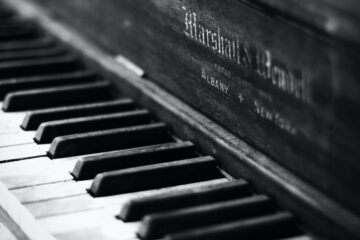 Nan's Piano, a poem by Jenny Middleton at Spillwords.com