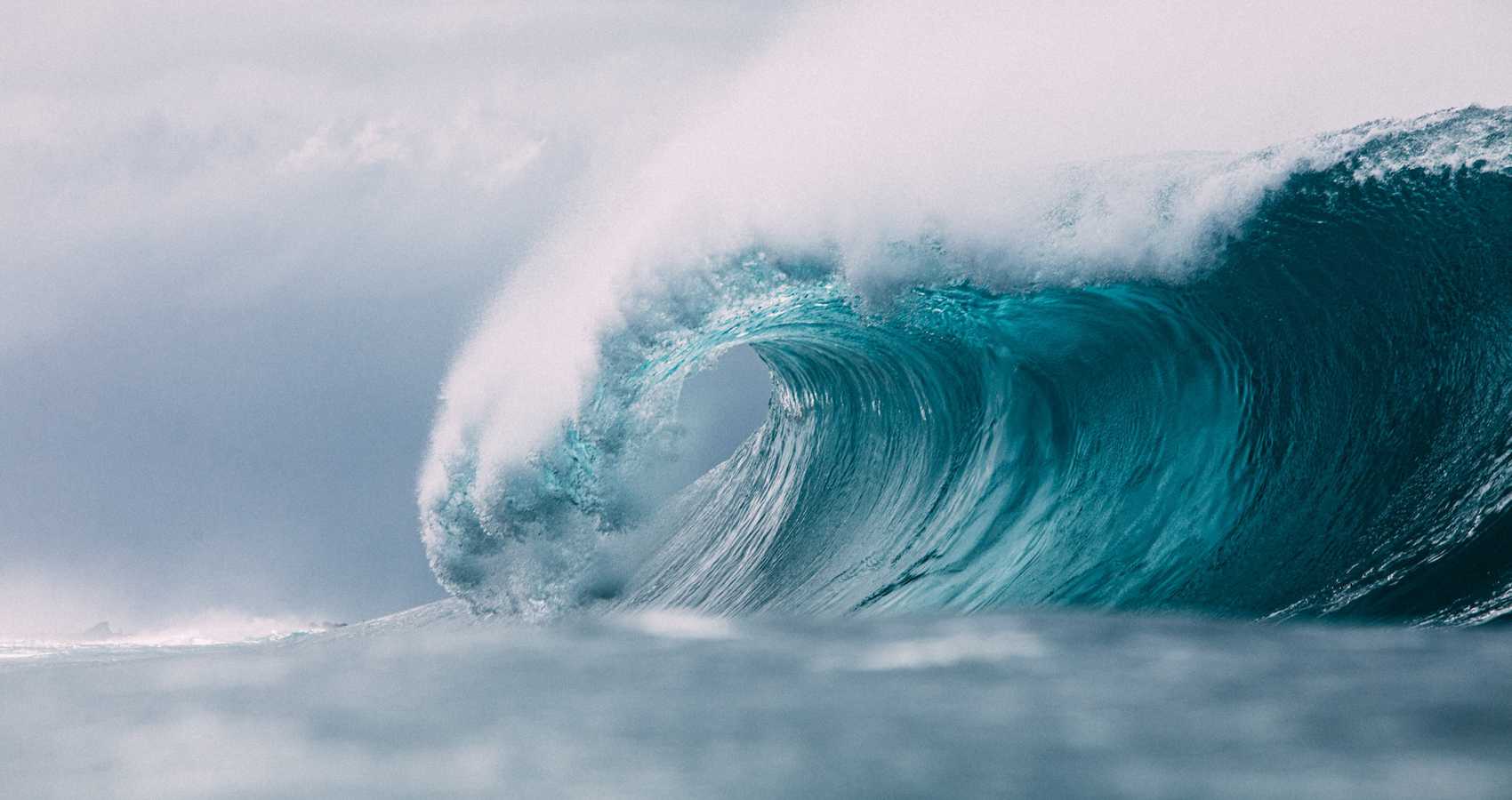 The Wave, a poem by Tamar Gvelesiani at Spillwords.com