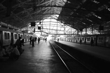 The Commuter, poem by Raeesa Usmani at Spillwords.com