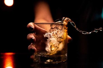 Whiskey Fantasy, a poem by Luiz Syphre at Spillwords.com