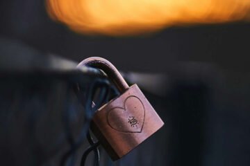 Love Locks on the Seine, a poem by Arvilla Fee at Spillwords.com