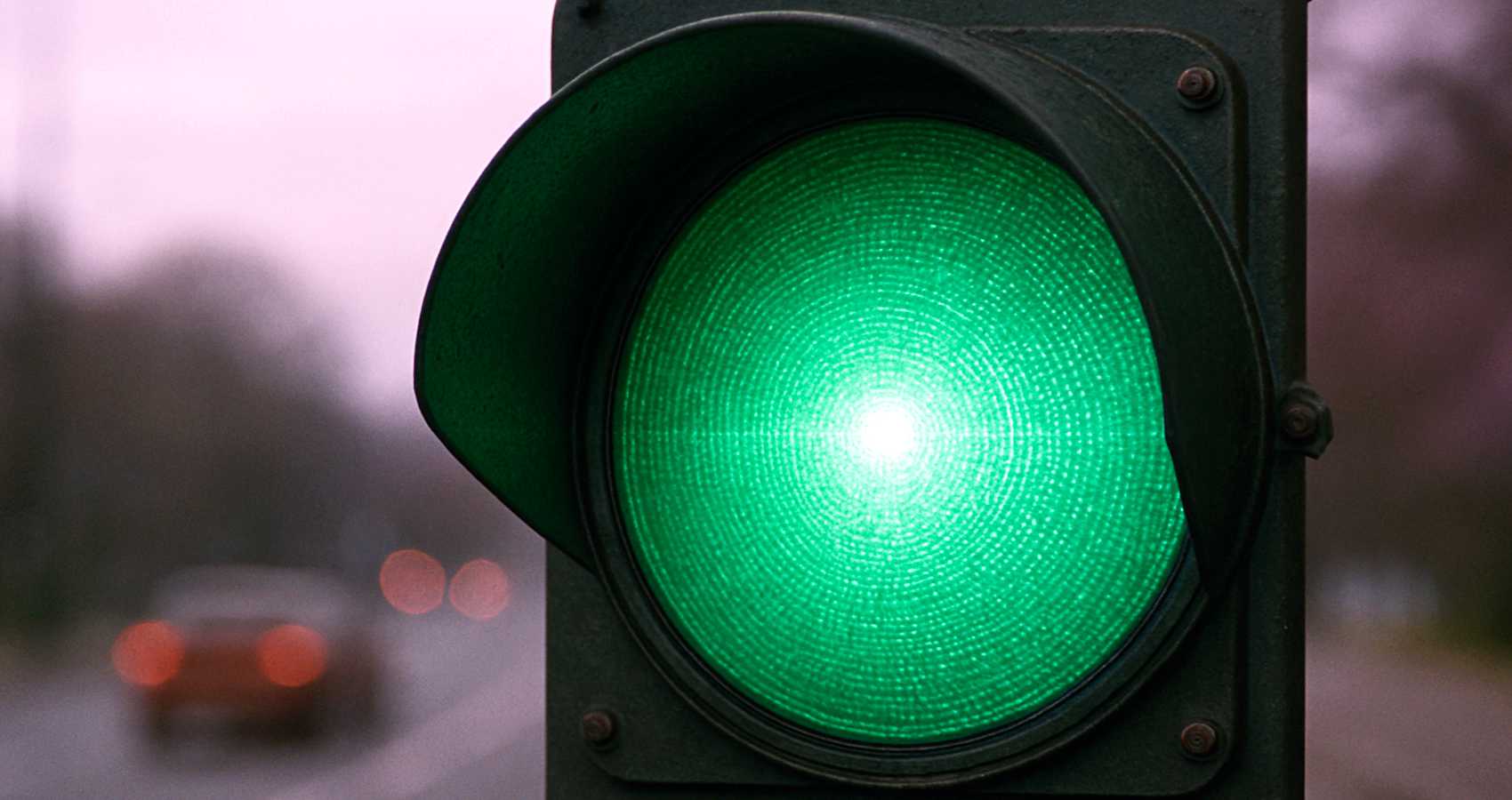 Chasing Green Lights, a poem by Elizabeth Palmer Kellogg at Spillwords.com