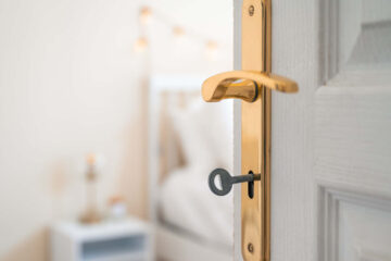 The Door, a poem by Beth Warren at Spilwords.com