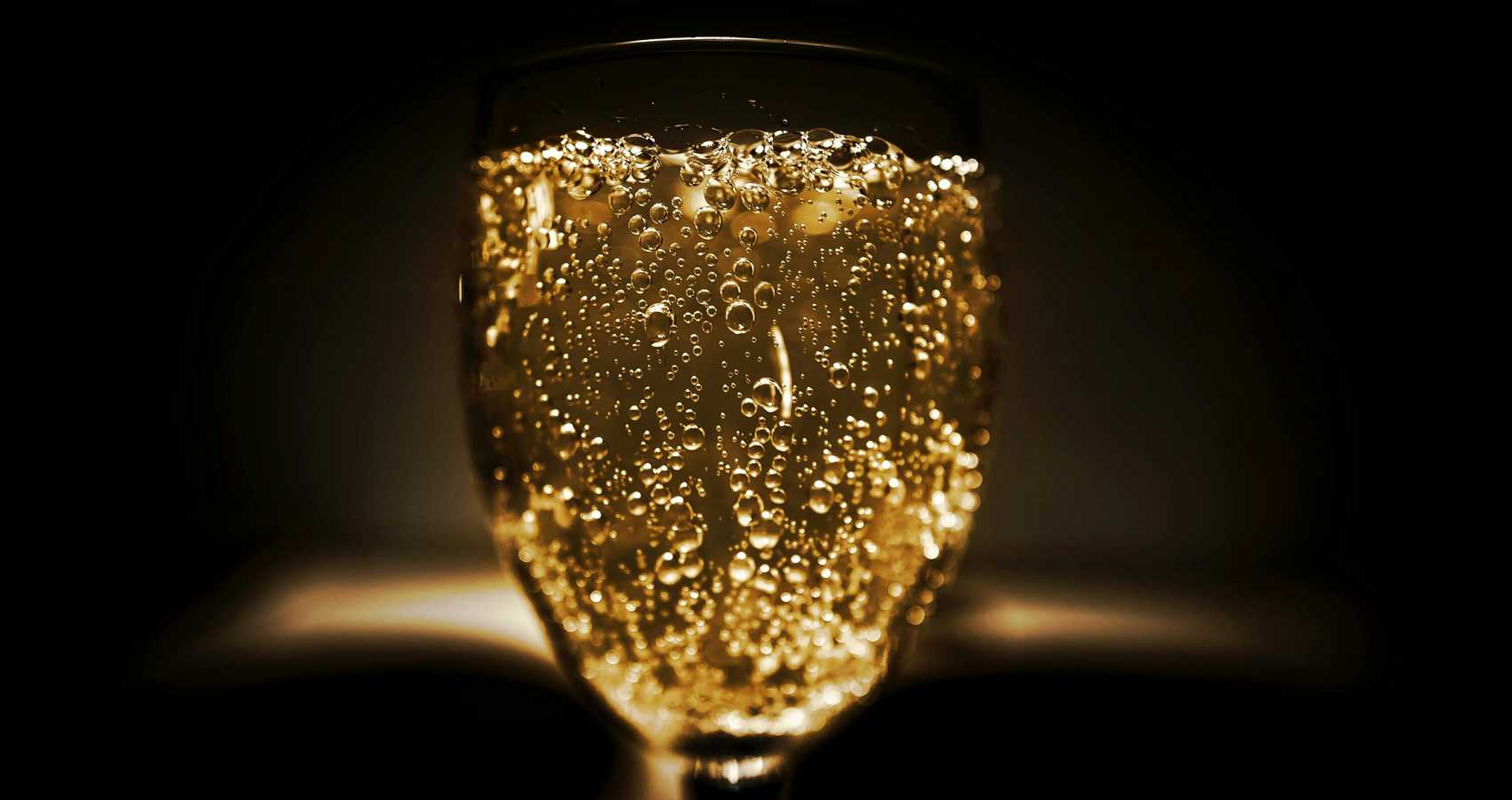 Reunion, flash fiction by Ellie Ness at Spillwords.com