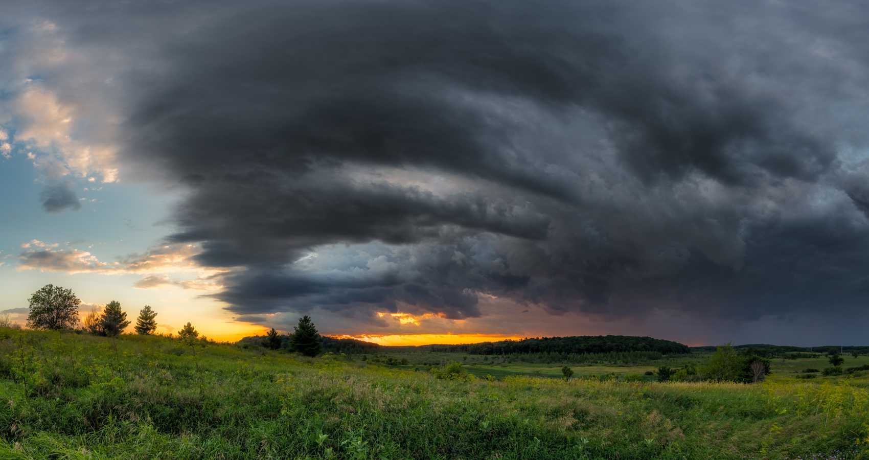 Trepidation Sits On My Doorstep, poetry by Abagail Summers at Spillwords.com