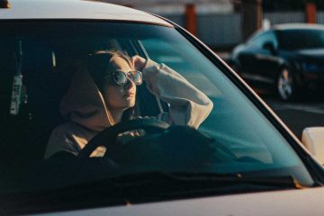 Fifteen Minutes, a poem by Savannah E at Spillwords.com