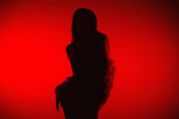 Temptress, a poem by Simon Drake at Spillwords.com