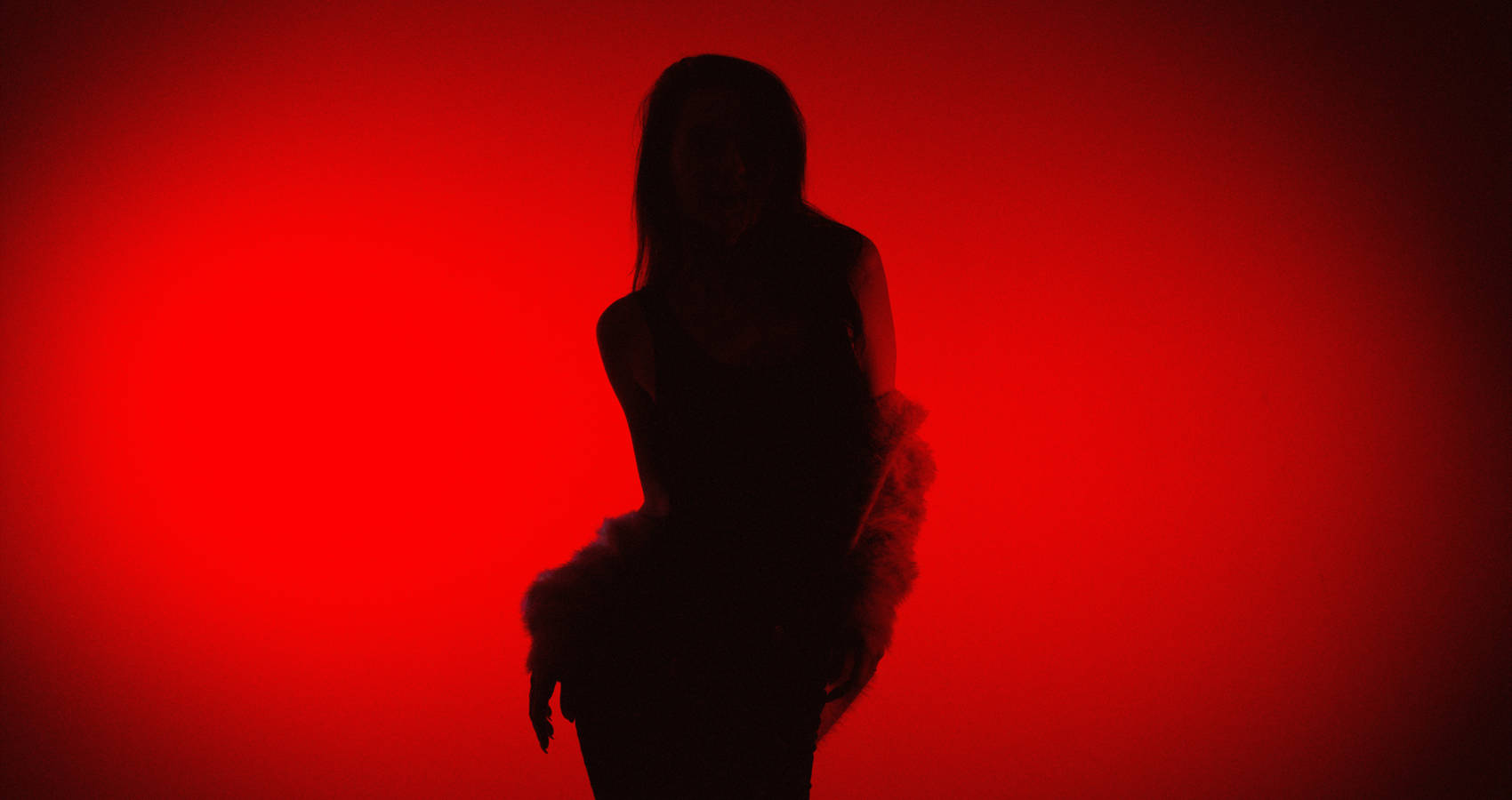 Temptress, a poem by Simon Drake at Spillwords.com