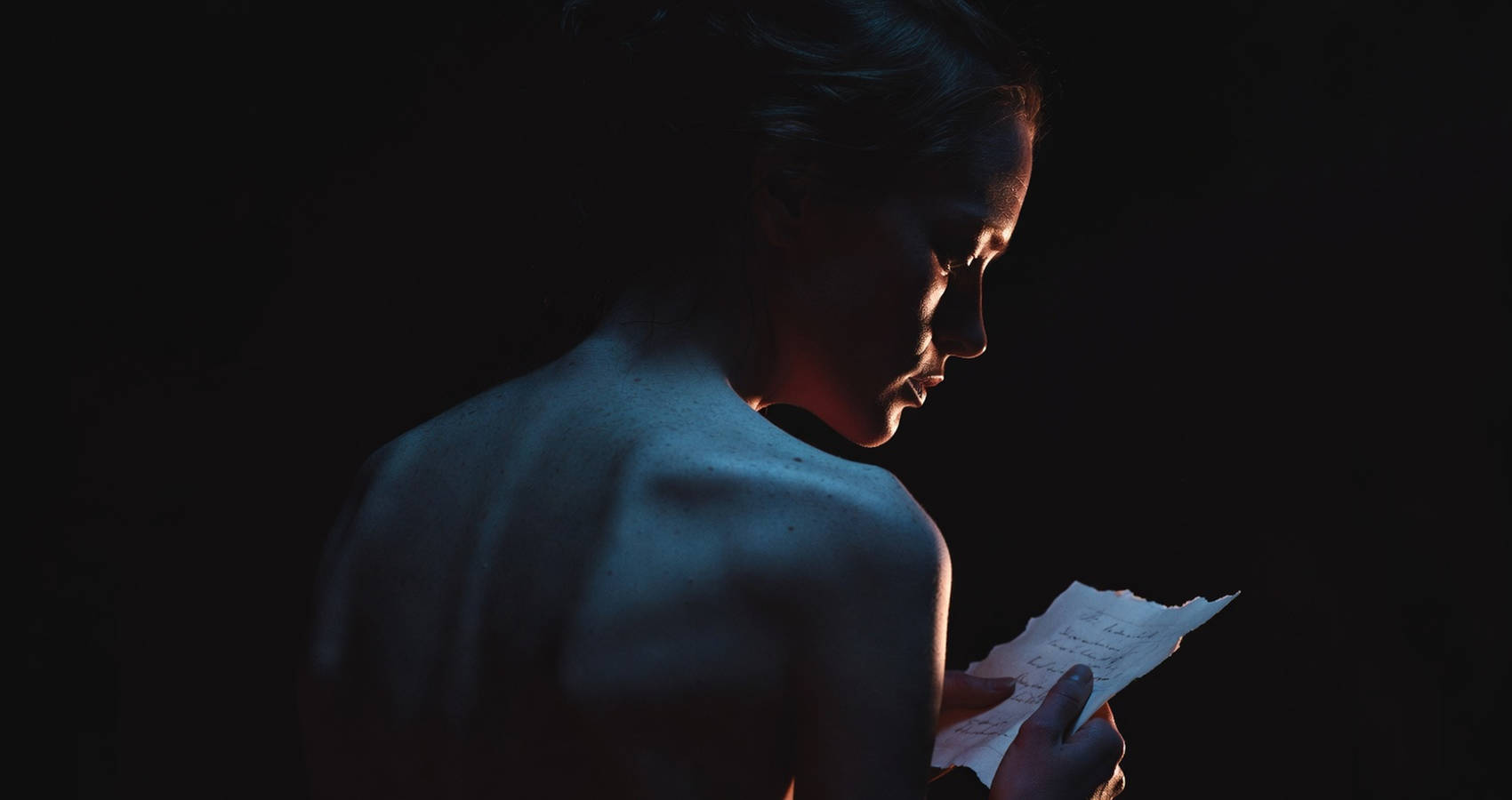 Keep Your Deep Secrets, poetry by Angel Edwards at Spillwords.com